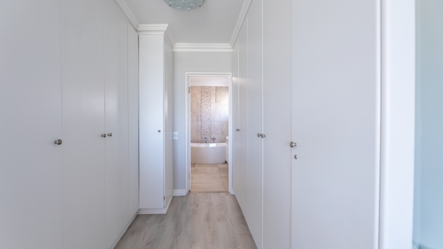 3 Bedroom Property for Sale in Bloubergstrand Western Cape